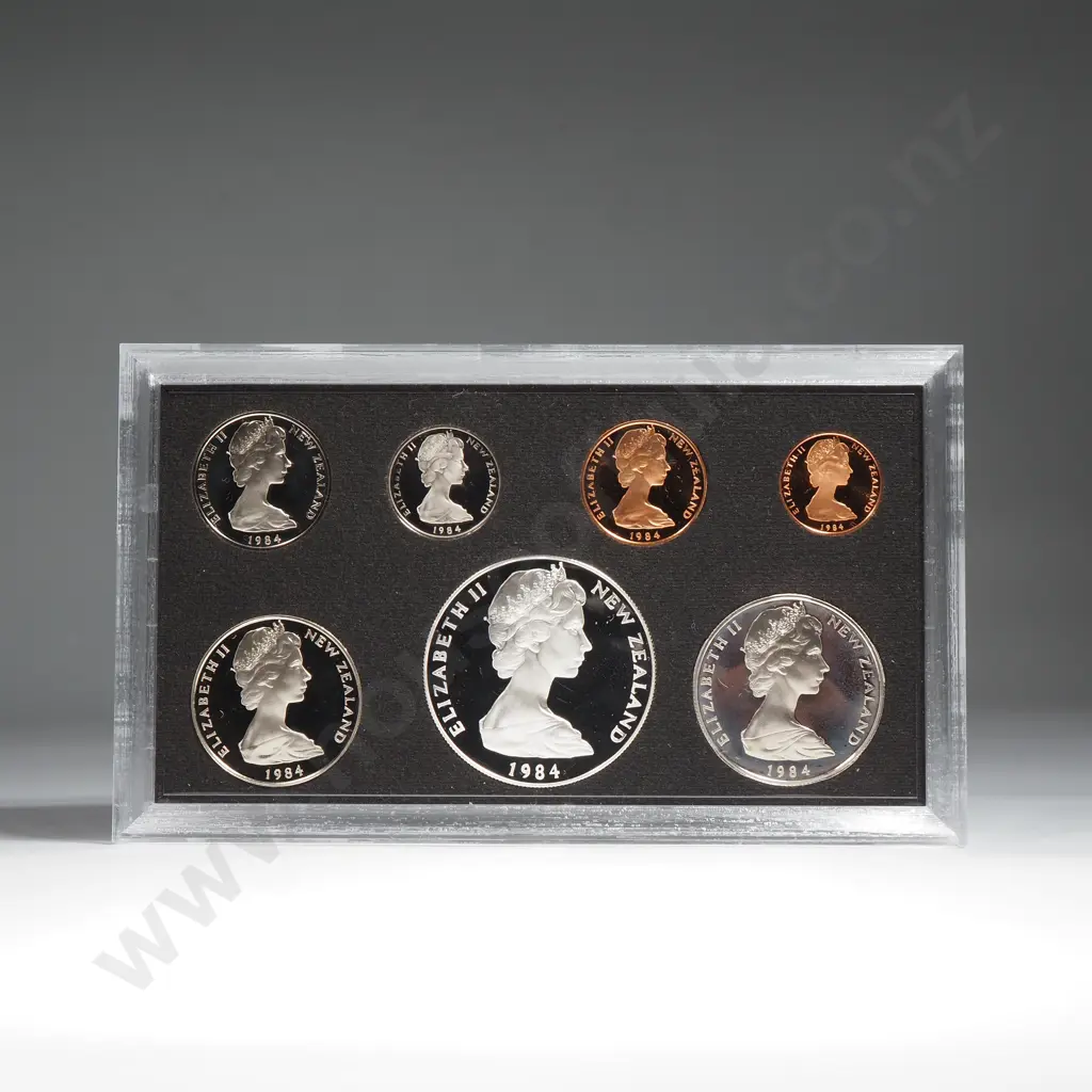 New Zealand Proof Coin Set w Silver One Dollar Coin  Image 1++