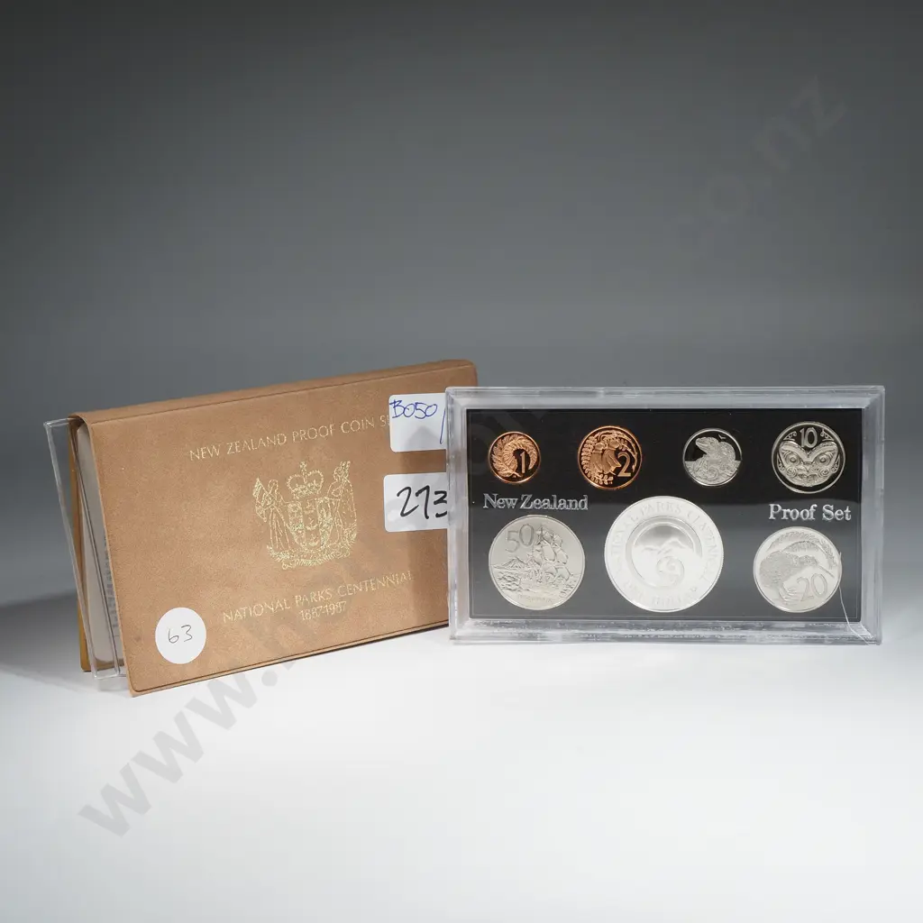 New Zealand Proof Coin Set w Silver One Dollar Coin Image 1++