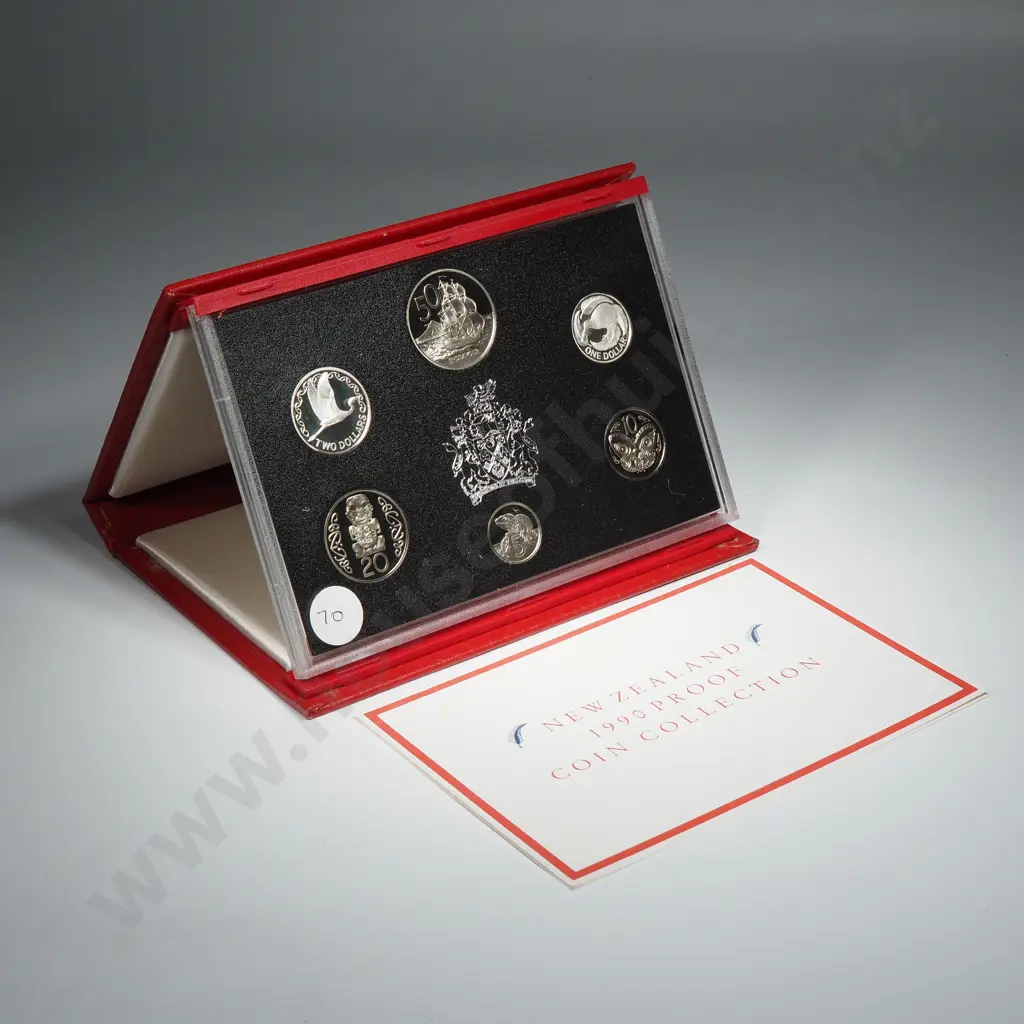 1990 New Zealand Proof Coin Set w Silver Dollar  Image 1++