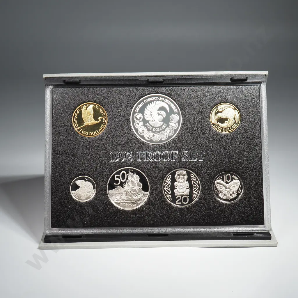 1992 New Zealand Proof Coin Set w Silver One Dollar  Image 1++