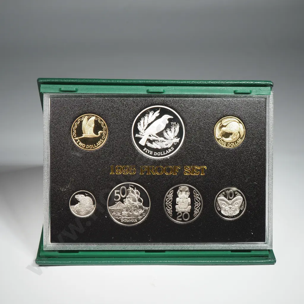 1995 New Zealand Proof Coin Set w Silver Coin  Image 1++
