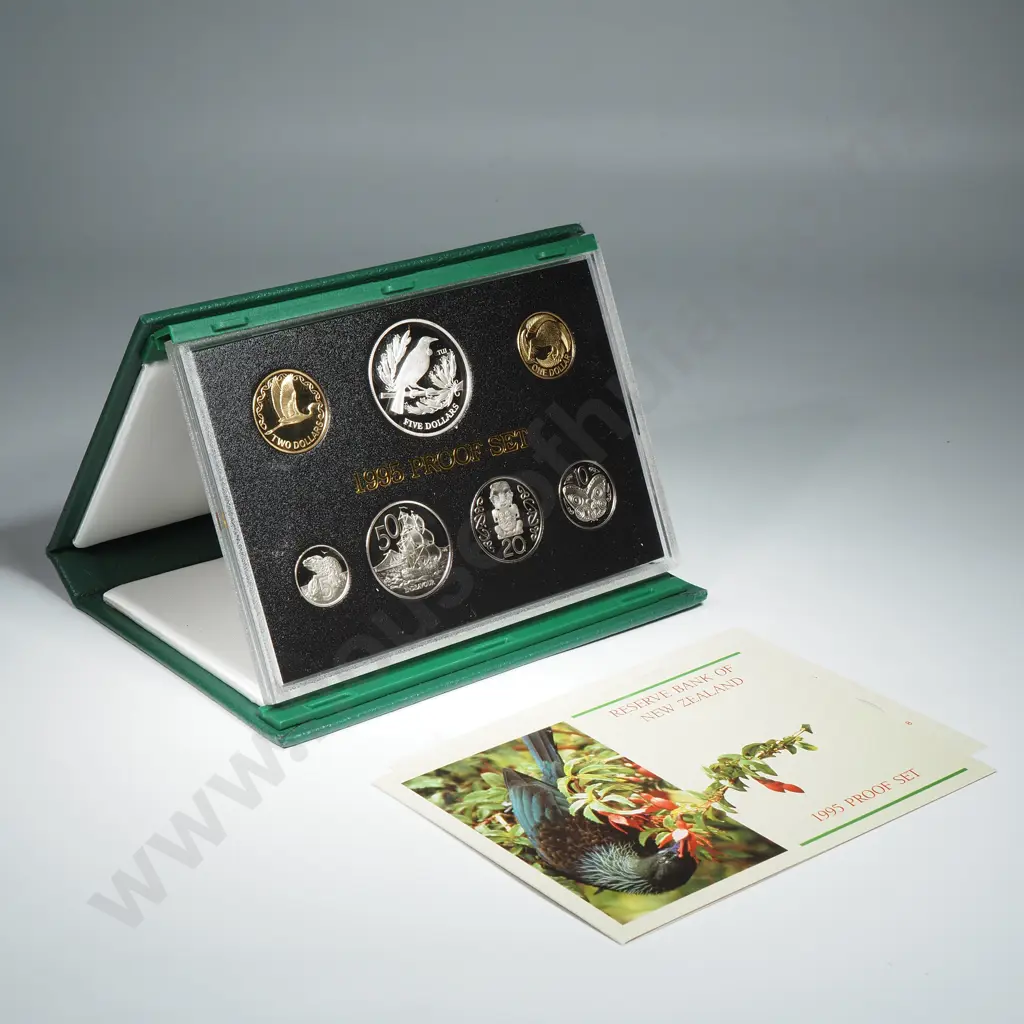 1995 New Zealand Proof Coin Set w Silver Coin  Image 1++