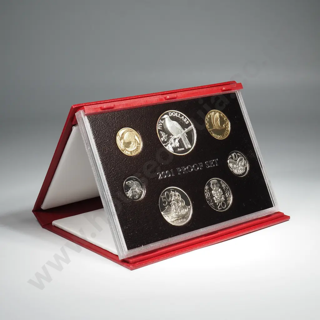 2001 New Zealand Proof Coin Set w Silver Coin  Image 1++