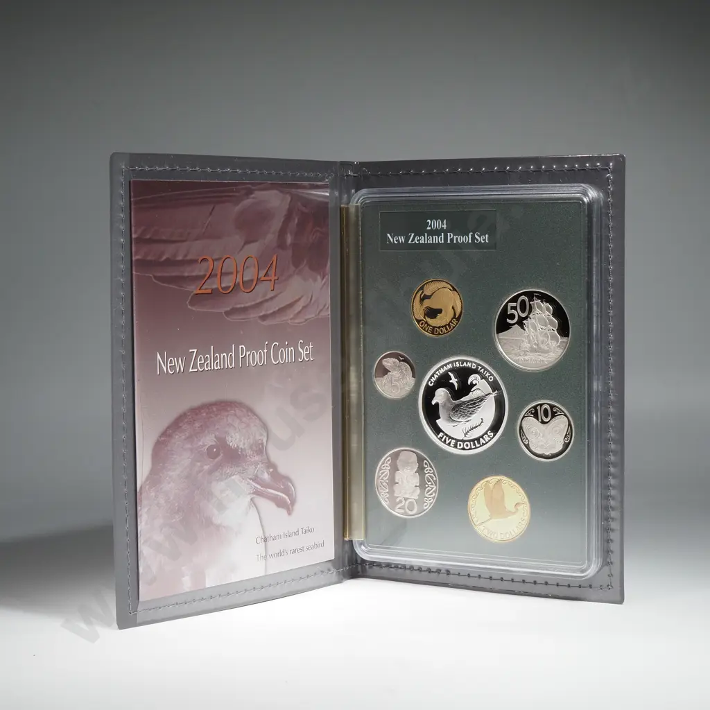 2004 New Zealand Proof Coin Set w Silver Coin  Image 1++