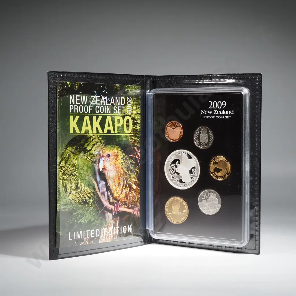 2009 New Zealand Proof Coin Set w Ounce Silver Coin  Image 1++