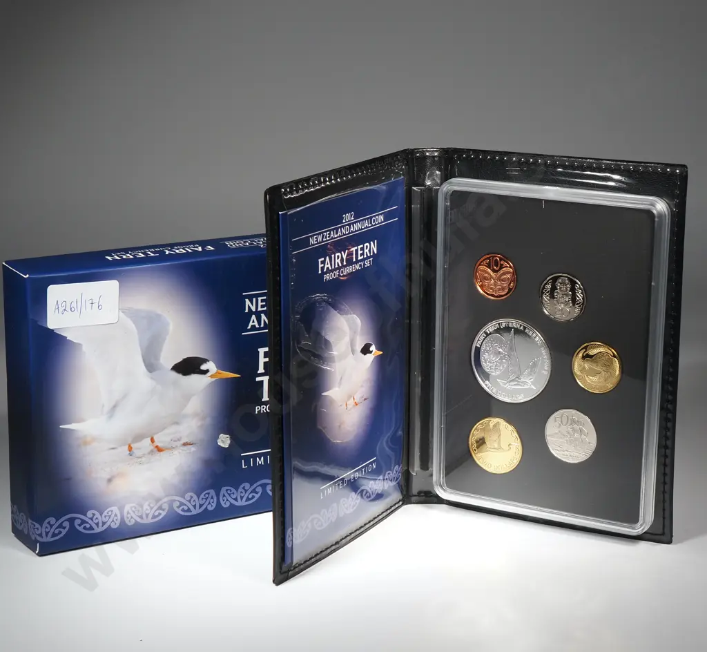 2012 New Zealand Proof Coin Set w One Ounce Silver Proof Coin - Fairy Tern Image 1++