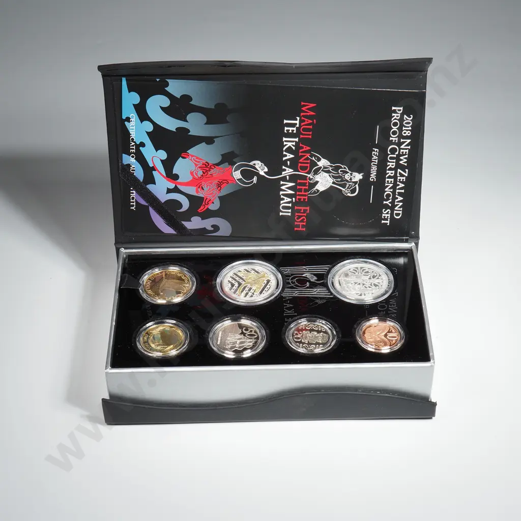 2018 New Zealand Proof Currency Set w Two 1/2 Ounce Silver Proof Coins Image 1++