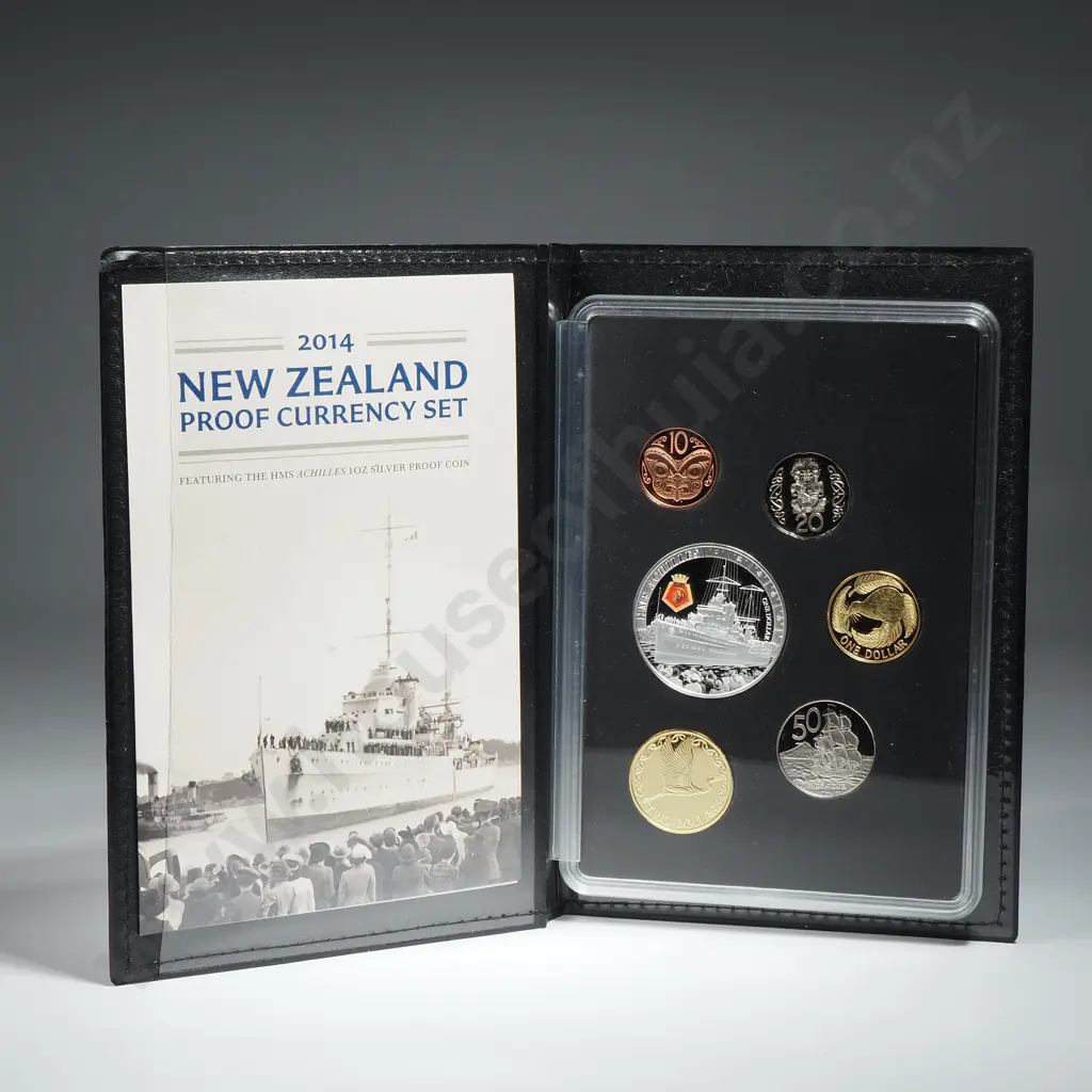 2014 New Zealand Proof Currency Set w Proof One Ounce Silver Coin  Image 1++