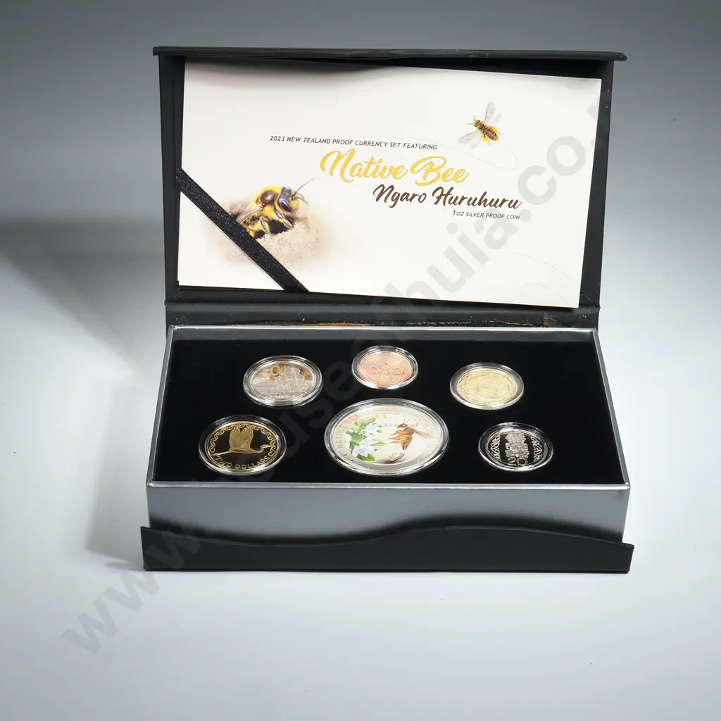 2023 New Zealand Proof Currency Set w Proof Silver Ounce Coin Image 1++