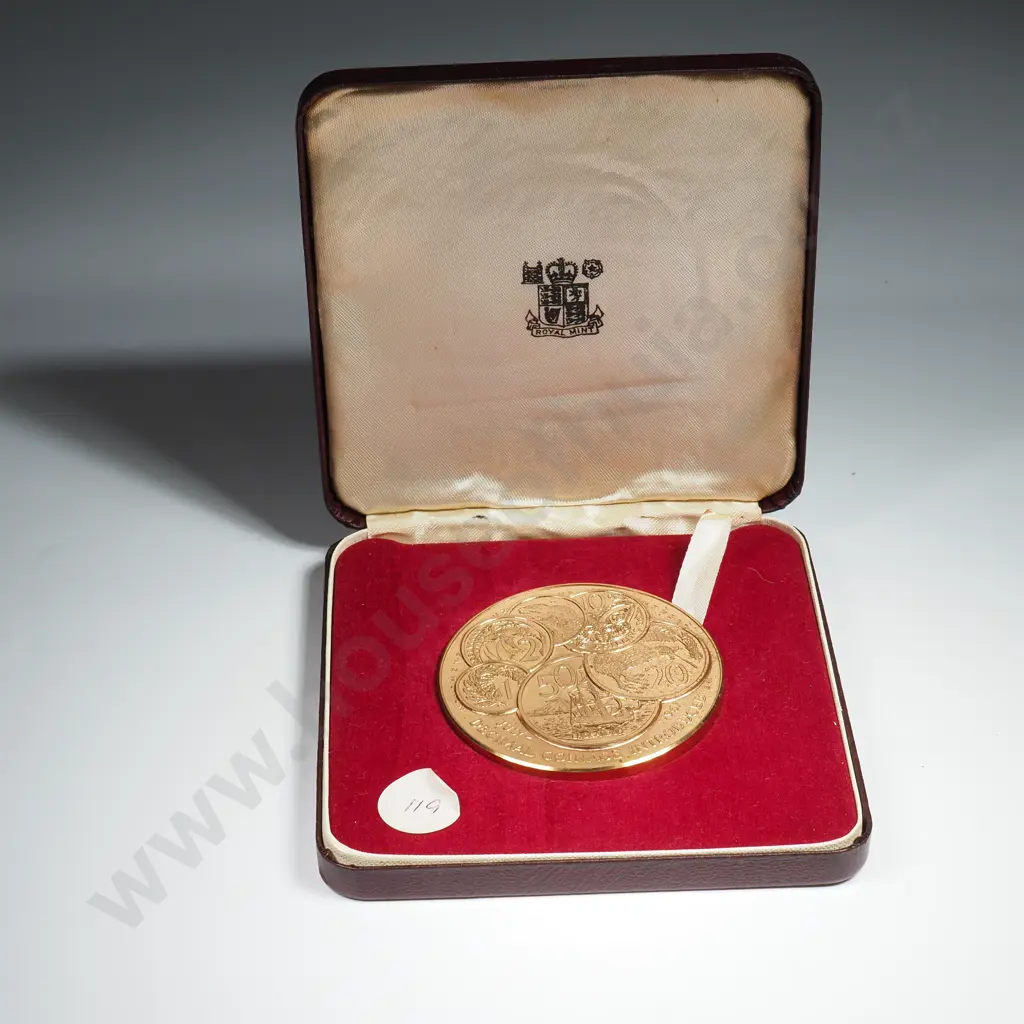 Numismatic Society of New Zealand Decimal Coinage Medal  Image 1++
