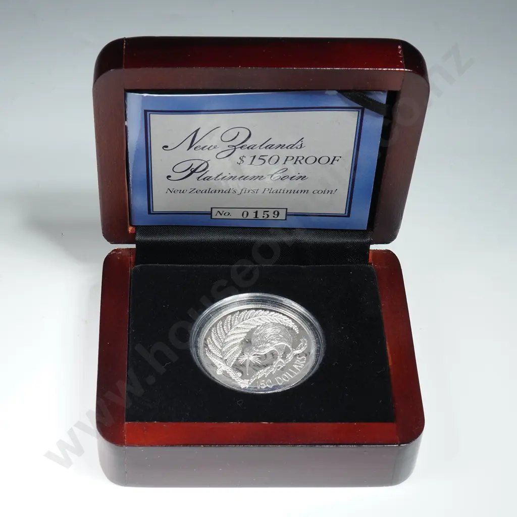 1998 New Zealand Kiwi Platinum $150 Coin - Half Ounce Coin  Image 1++