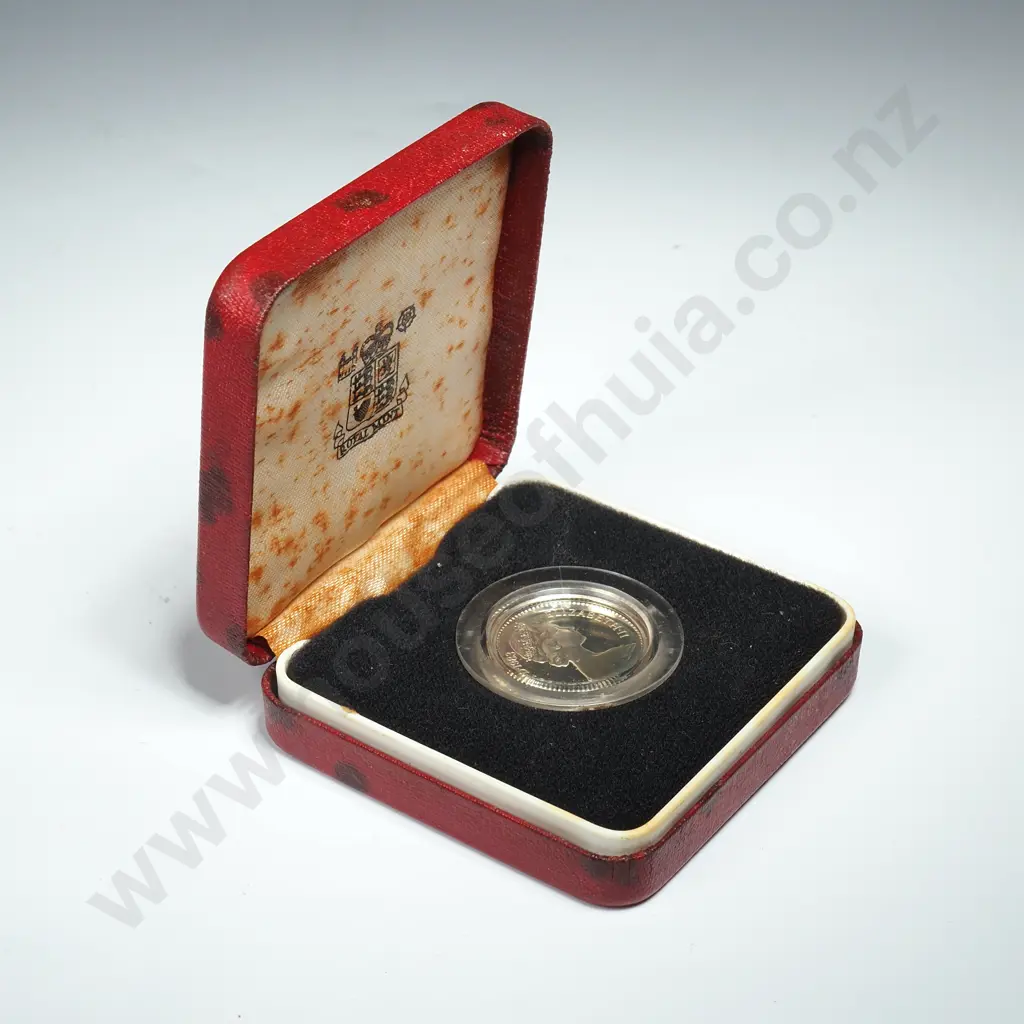 1983 United Kingdom Proof Silver One Pound  Image 1++