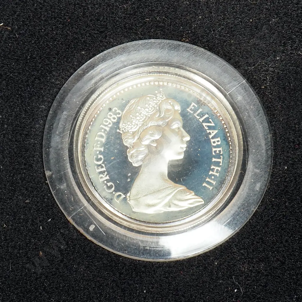 1983 United Kingdom Proof Silver One Pound  Image 1++