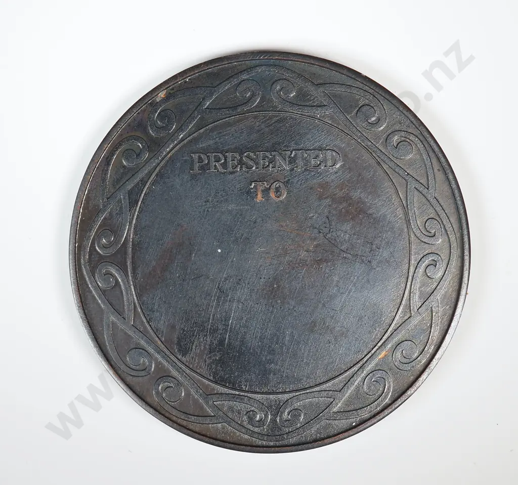 Bronze medal “GOVERNOR-GENERAL’S MEDAL / NEW ZEALAND”, “PRESENTED TO”, 57mm Image 1++