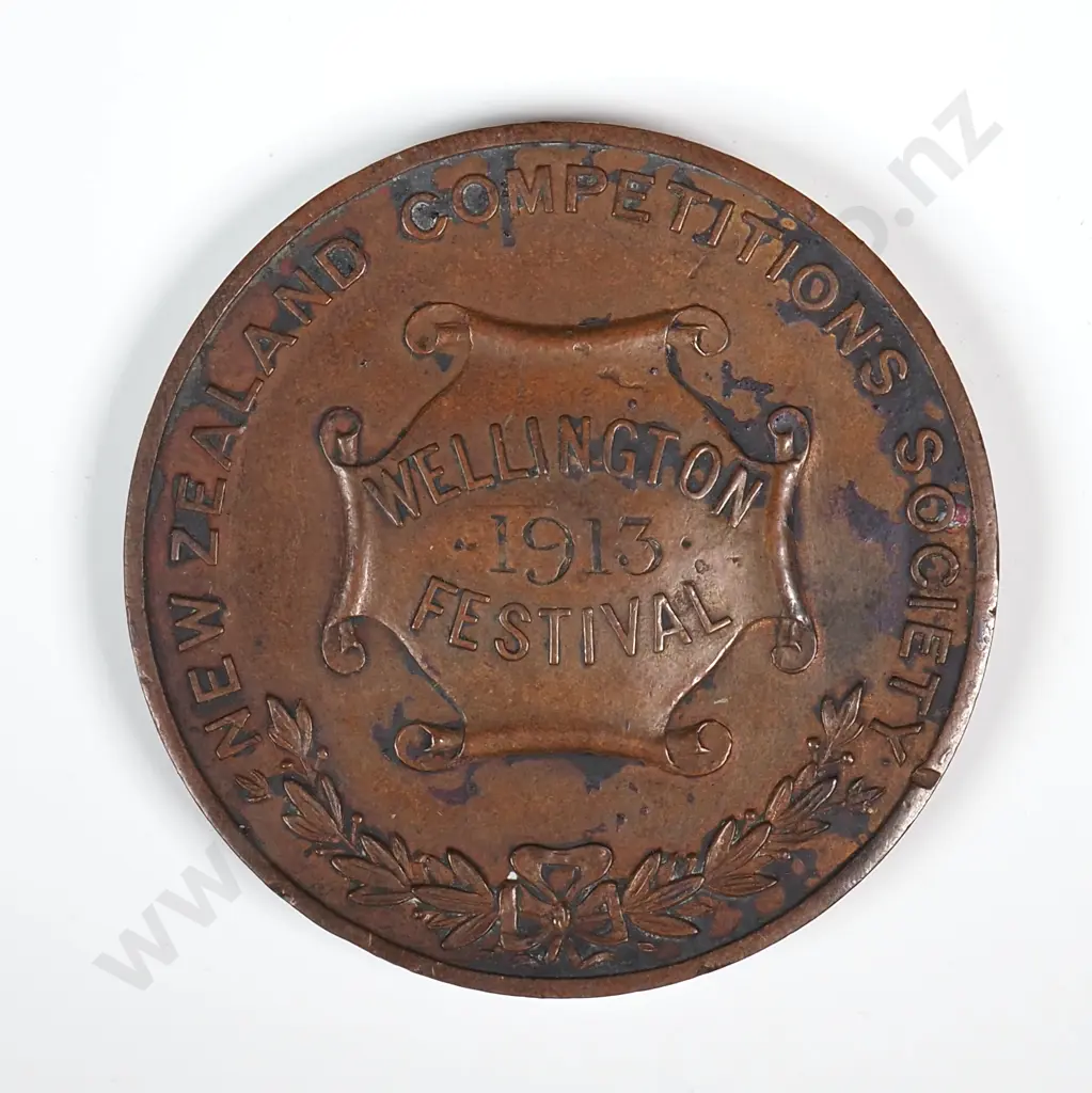 Antique copper medal “NEW ZEALAND COMPETITIONS SOCIETY / WELLINGTON FESTIVAL / 1913”, engraved “PIANO SOLO / UNDER 12/ 2ND PRIZE / WON BY / ESME WATSON”, 38mm Image 1++