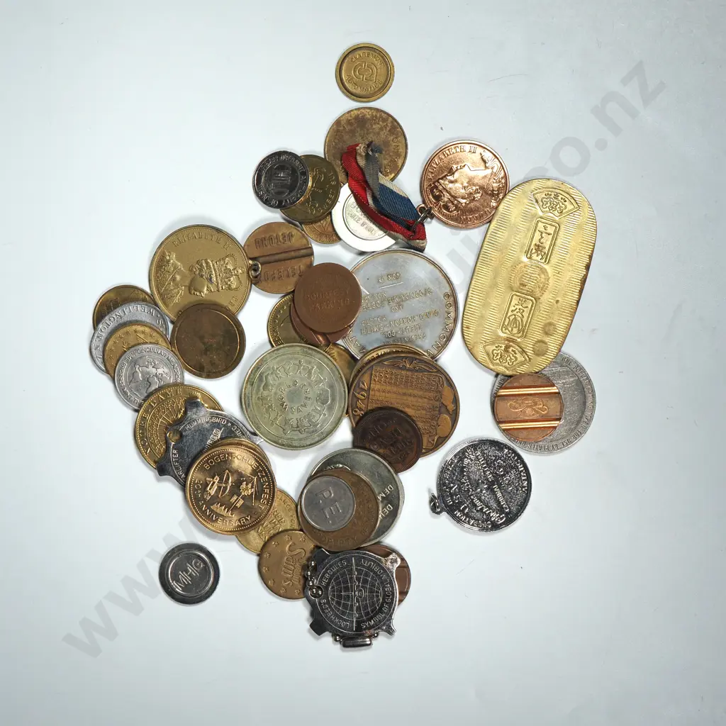 Large assorted lot of medallions & tokens Image 1++