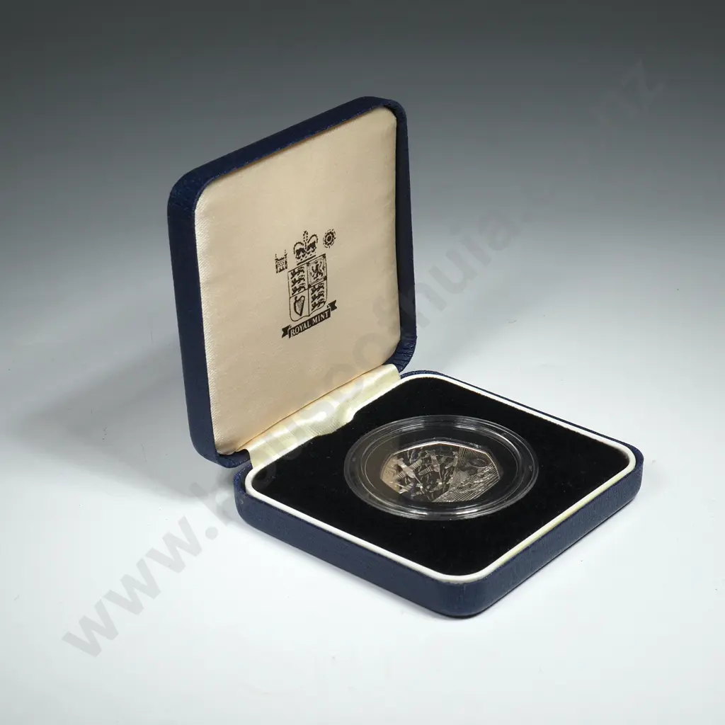 1994 United Kingdom Cased 50 Pence  Image 1++