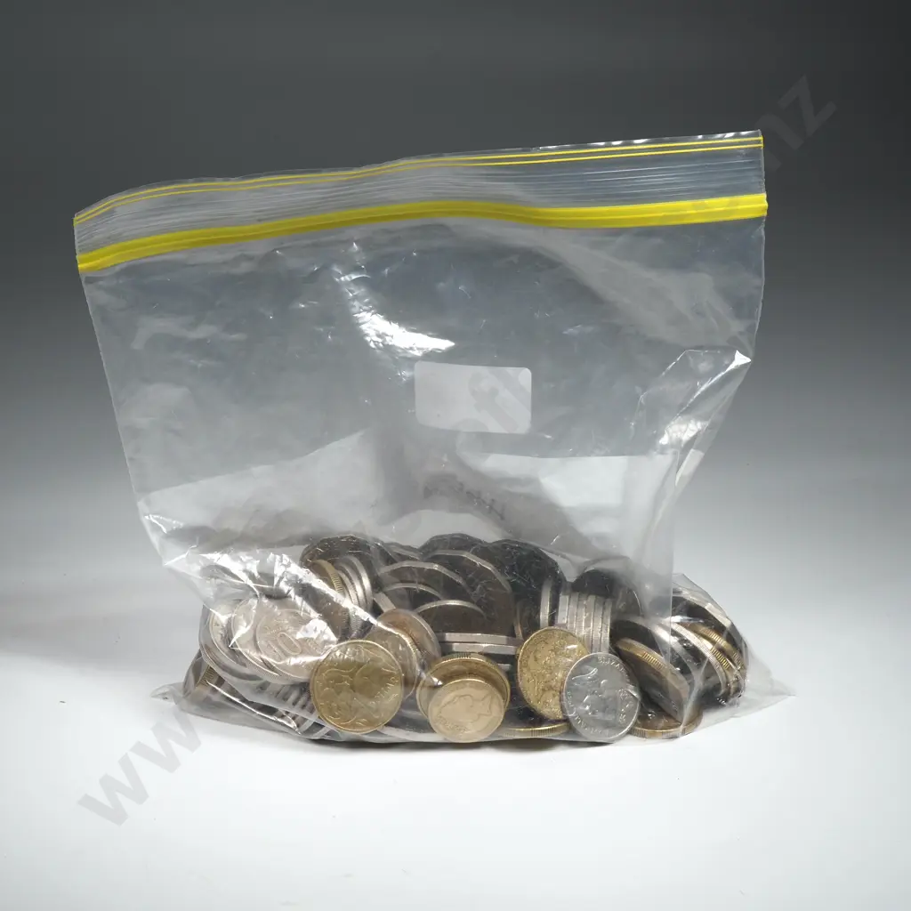 Large Assorted Lot of Mainly Australian Coinage  Image 1++