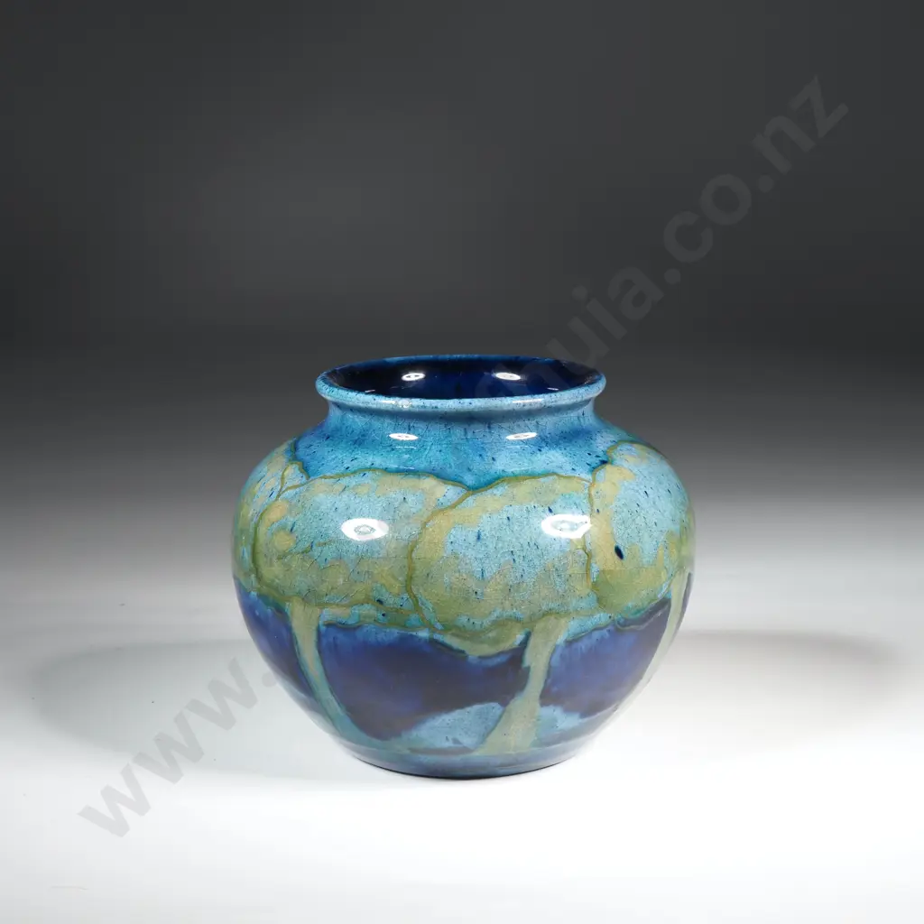 Small William Moorcroft Tube Lined Pottery Vase in Moonlit Blue Pattern Image 1++