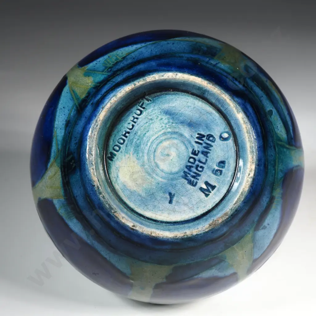 Small William Moorcroft Tube Lined Pottery Vase in Moonlit Blue Pattern Image 1++