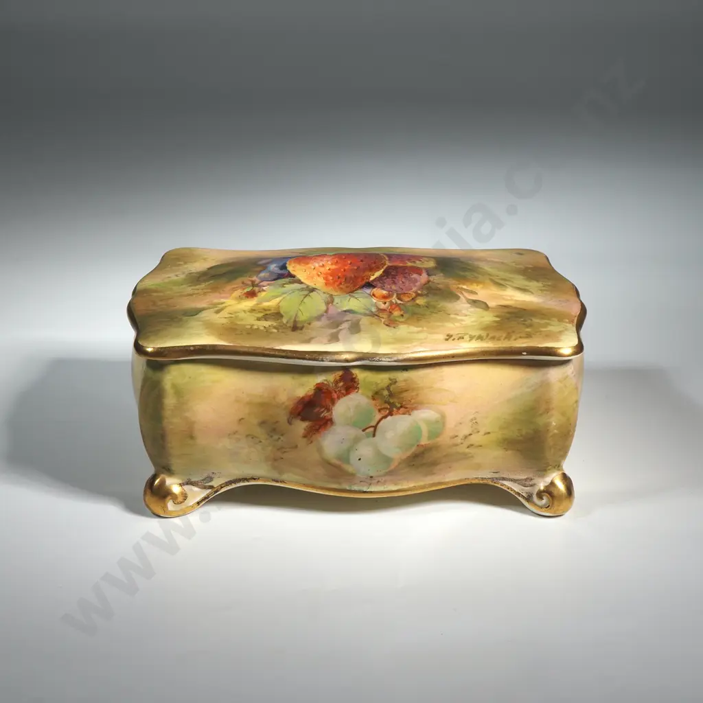 Vintage Royal Winton Ceramic Trinket Box w  Fruit Design Image 1++