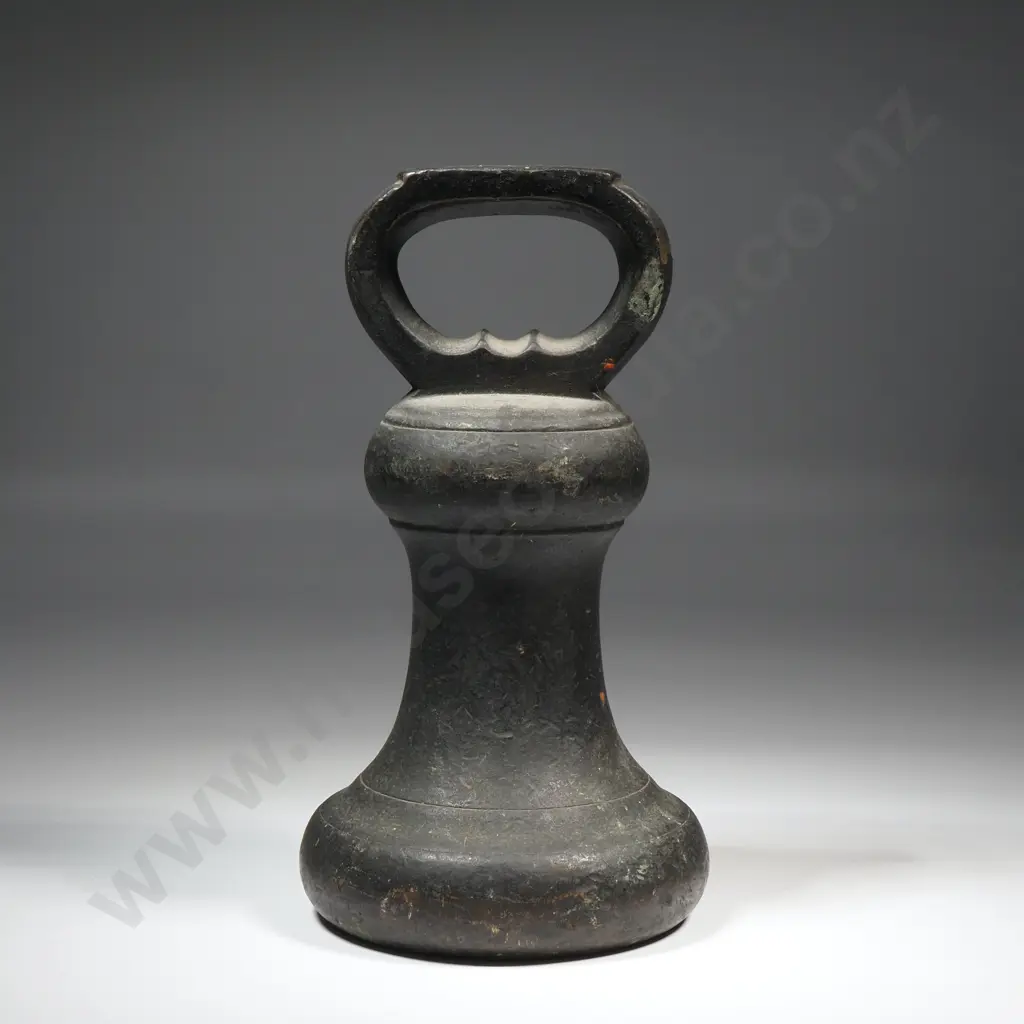 Victorian Brass Bell Shaped 7lb Weight Image 1++