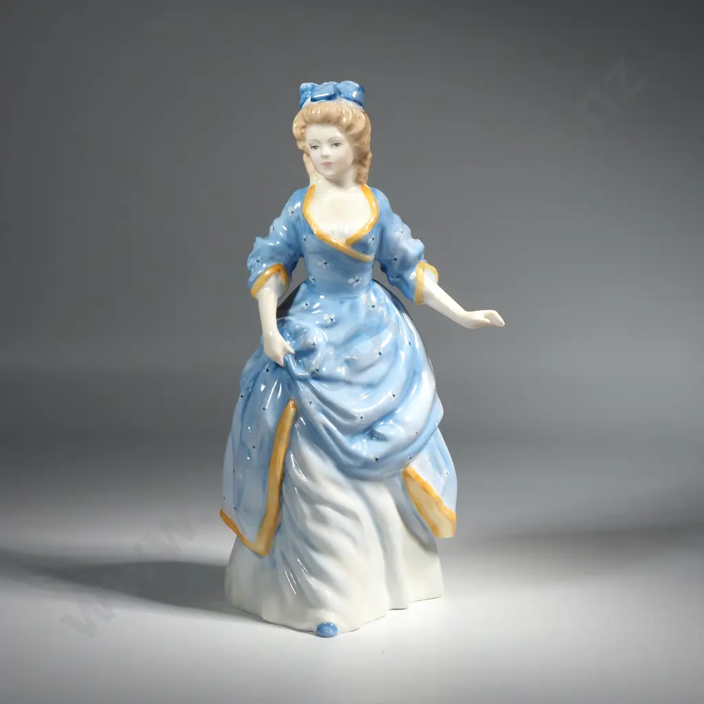 Royal Doulton Figure "Christine" Image 1++