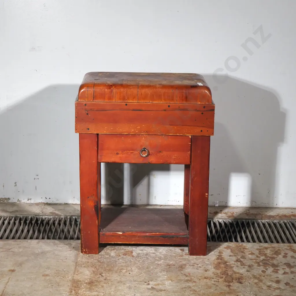 Solid Timber Marquetry Butcher's Block on Four Legs w Undershelf Image 1++