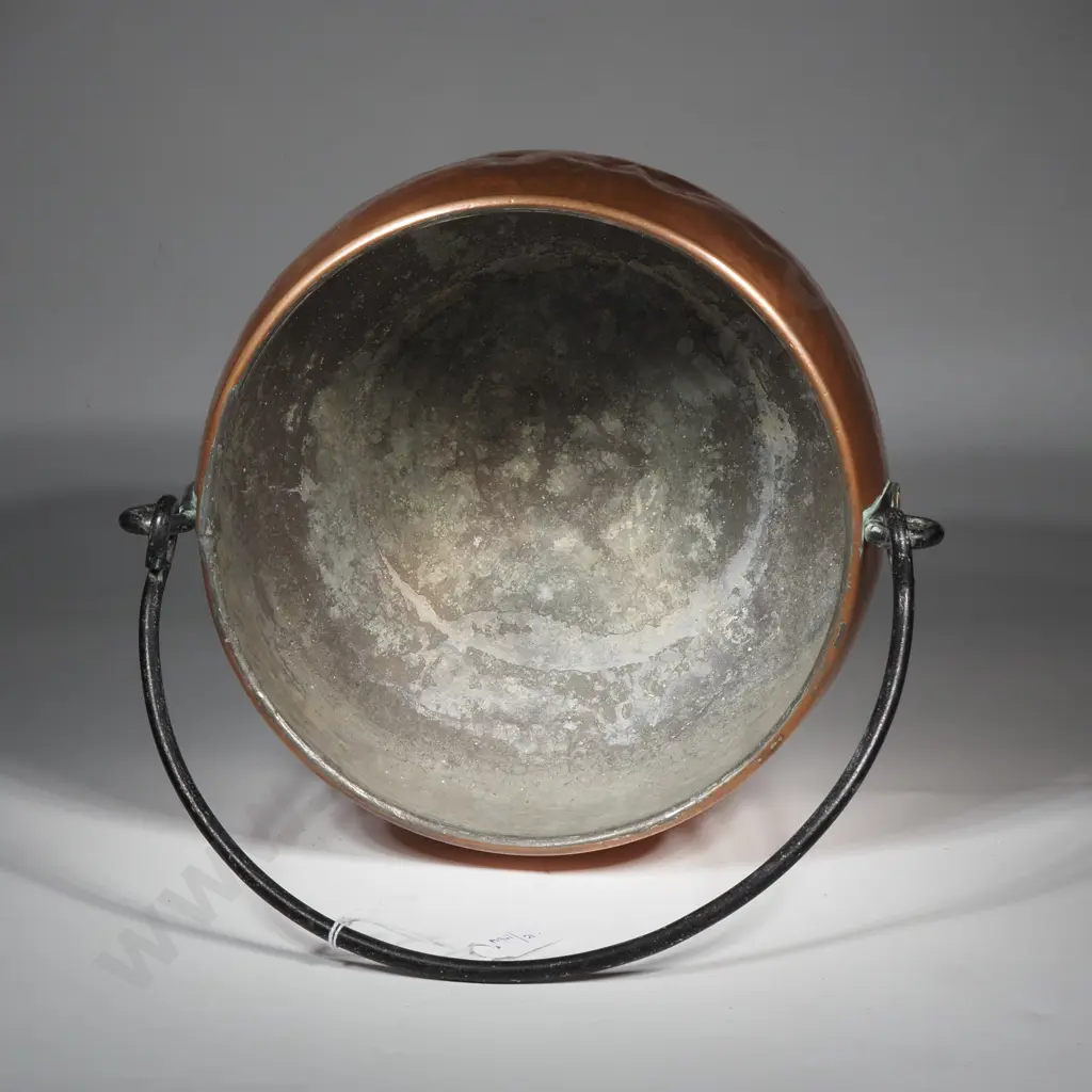 Hammered Copper Caldron or Pot w Cast Iron Handle Image 1++