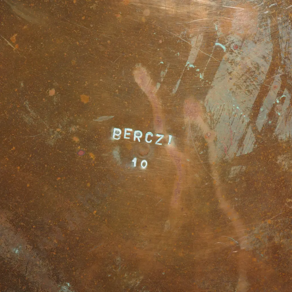 Hammered Copper Caldron or Pot w Cast Iron Handle Image 1++