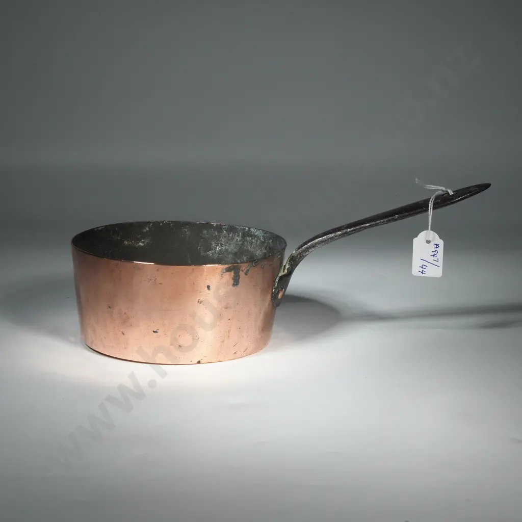 Small Copper Saucepan w Cast Iron Handle Image 1++