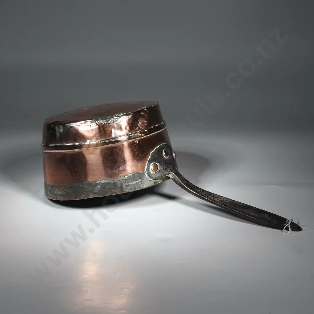 Antique Copper Saucepan w a Tin Lining & a Metal Handle Image 1++