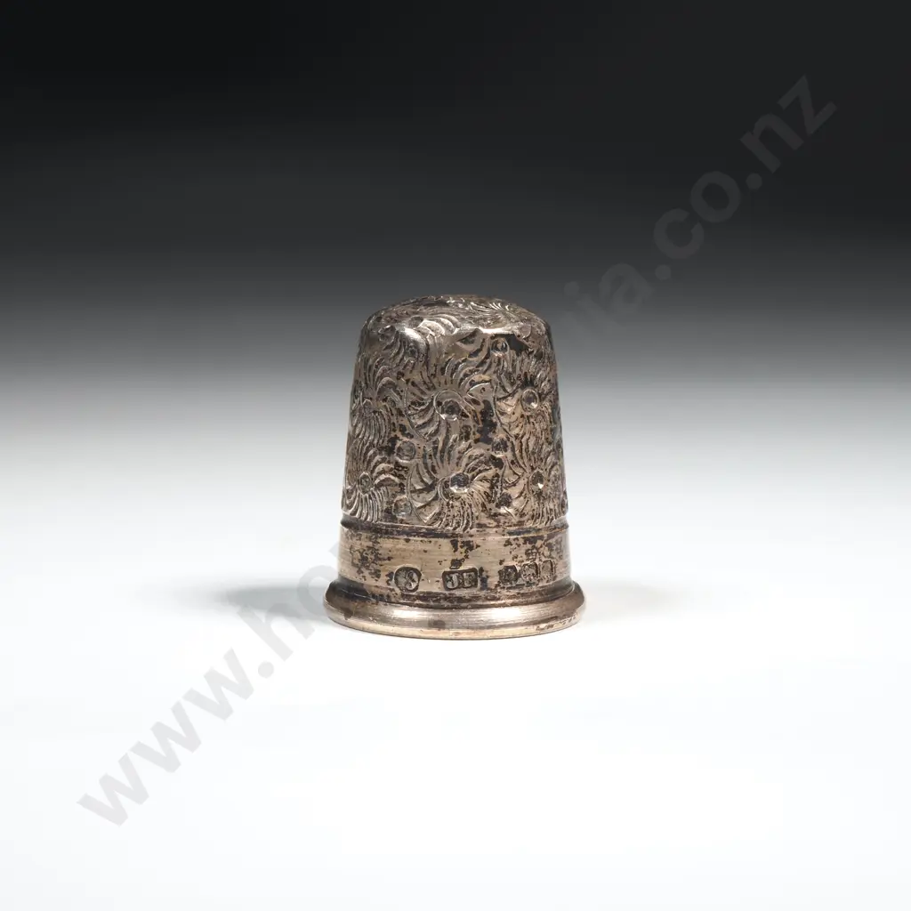 Small Sterling Silver Thimble Image 1++