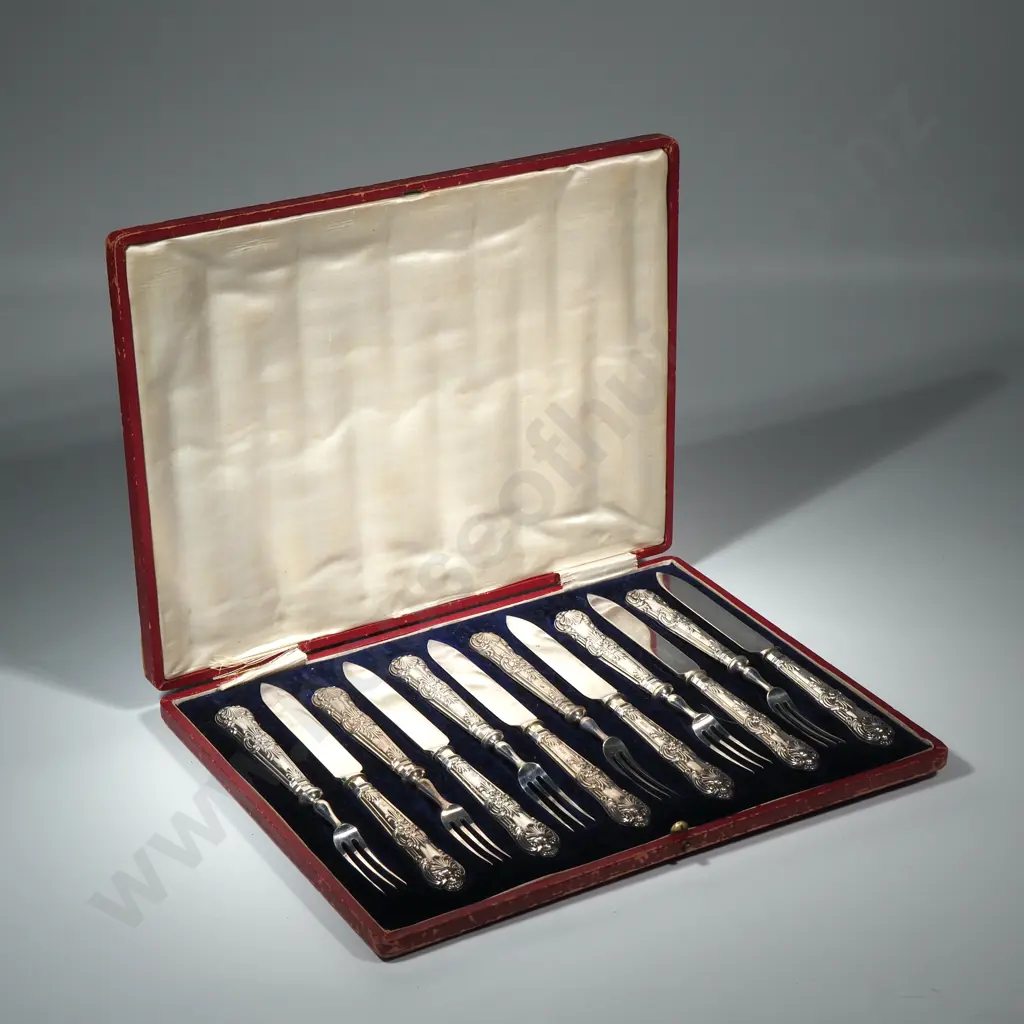 Quality Cased Sterling Silver Handled Queen's Pattern Dessert Knife & Fork Image 1++