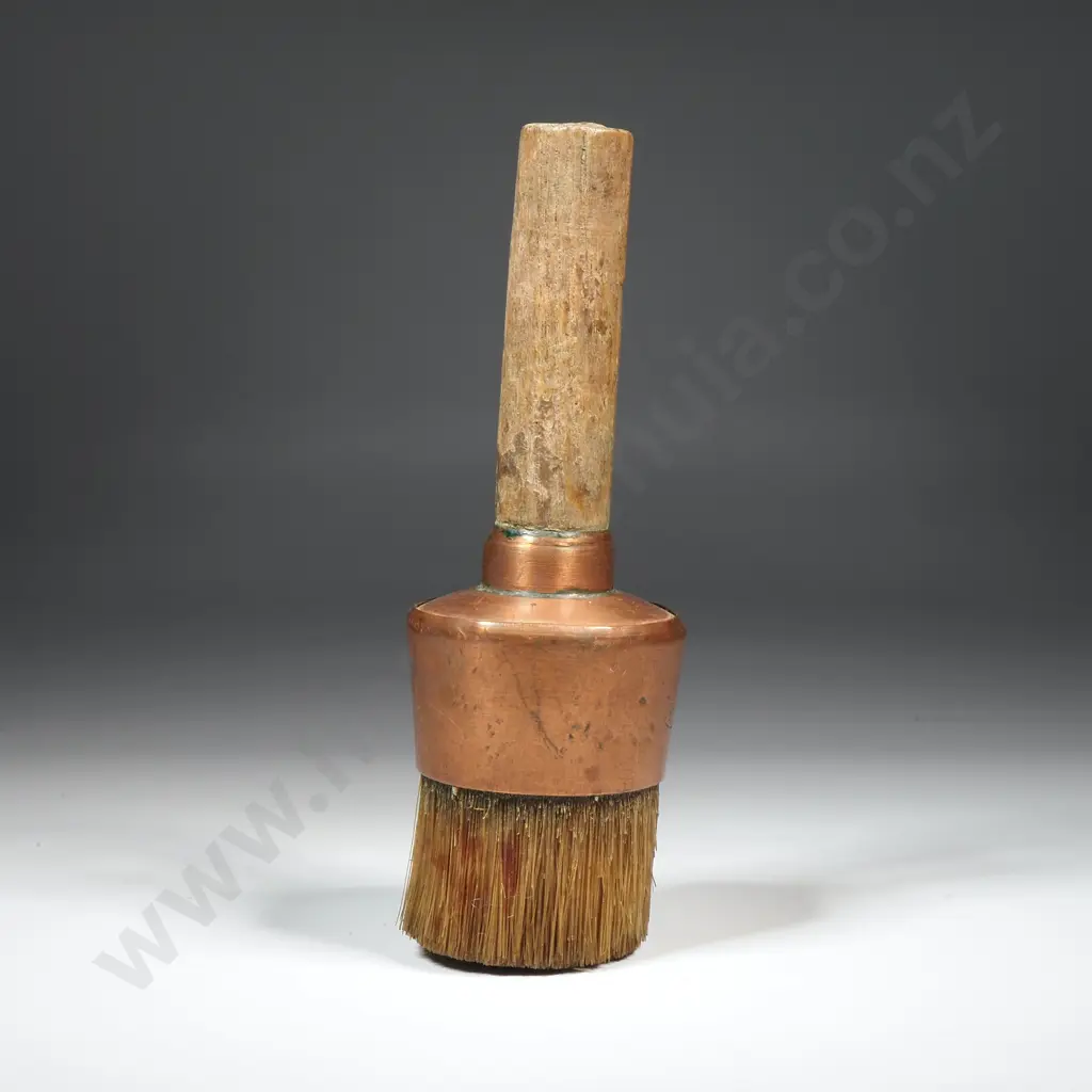 Antique Bronze Table Brush Image 1++