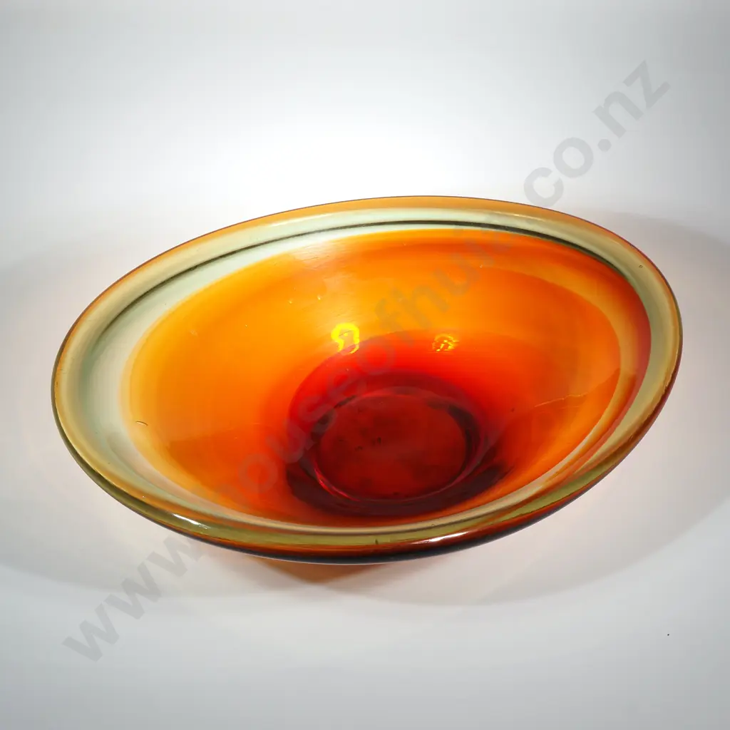 Large & Vintage Art Glass Bowl in the manner of Paul Kedelv Image 1++