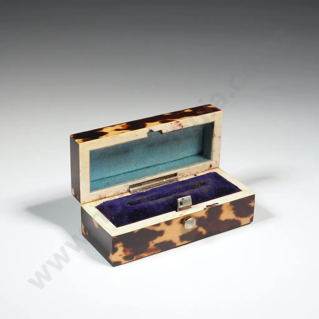 Antique Small Tortoiseshell Ring Box w "Mumsey" on Top Plate Image 1++
