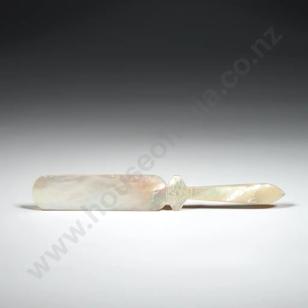 Antique Mother of Pearl Letter Opener Image 1++
