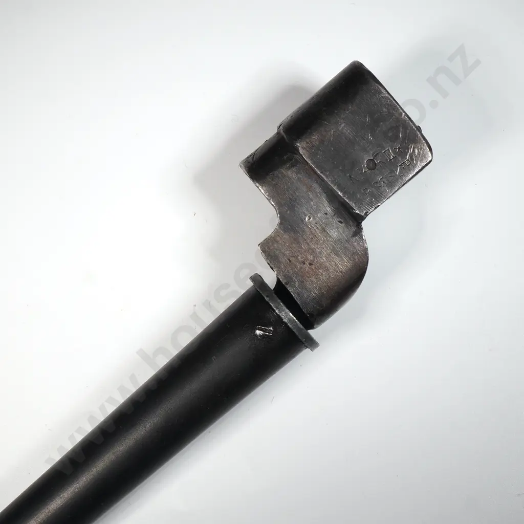 No. 4 MKII Lee Enfield .303 Spiked Bayonet with Scabbard 2 of 2 Image 1++