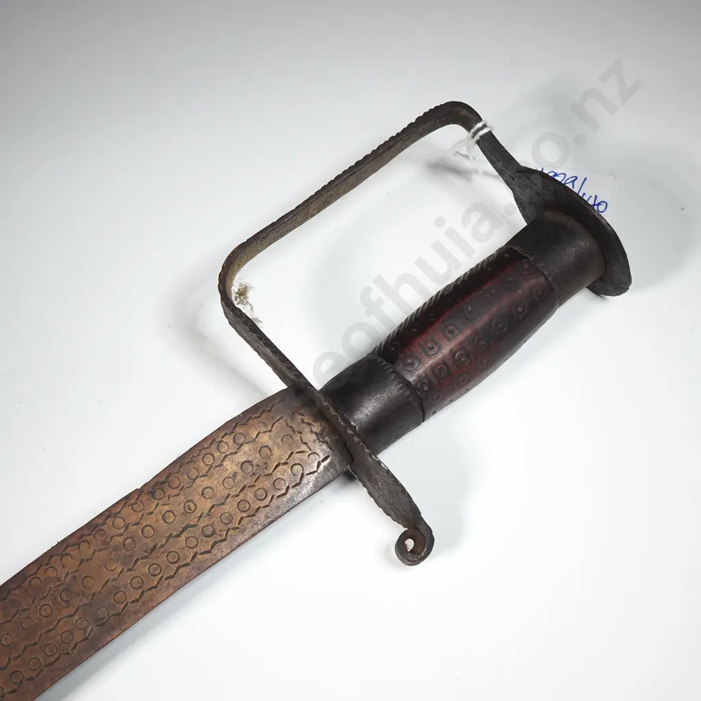 Eastern Style Steel Curved Sword Image 1++