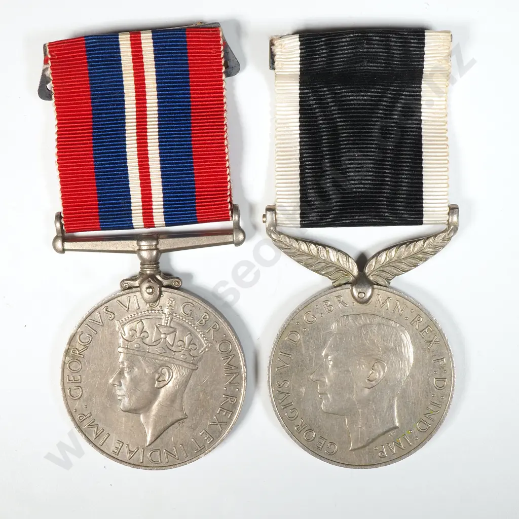 WW2 New Zealand Home Service Pair  Image 1++
