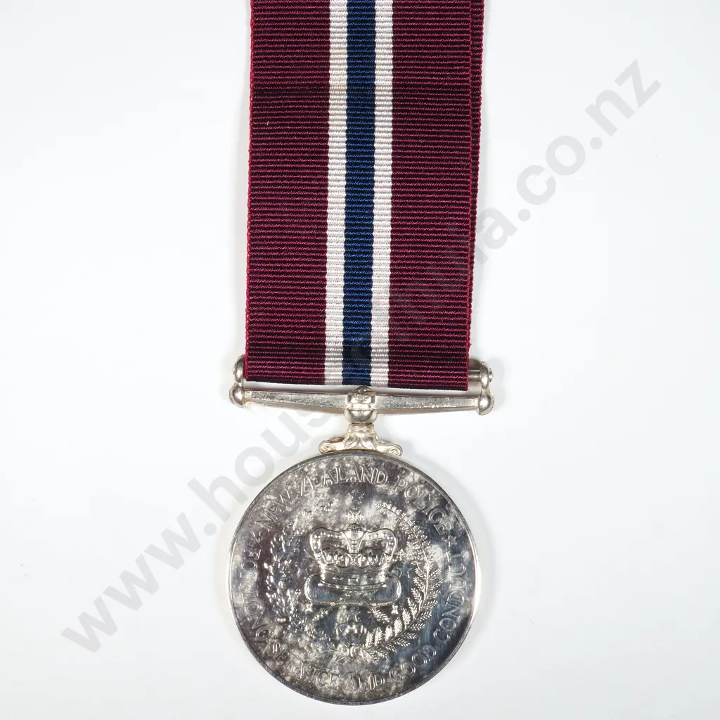 Unnamed Modern New Zealand Police Long Service & Good Conduct Medal Image 1++