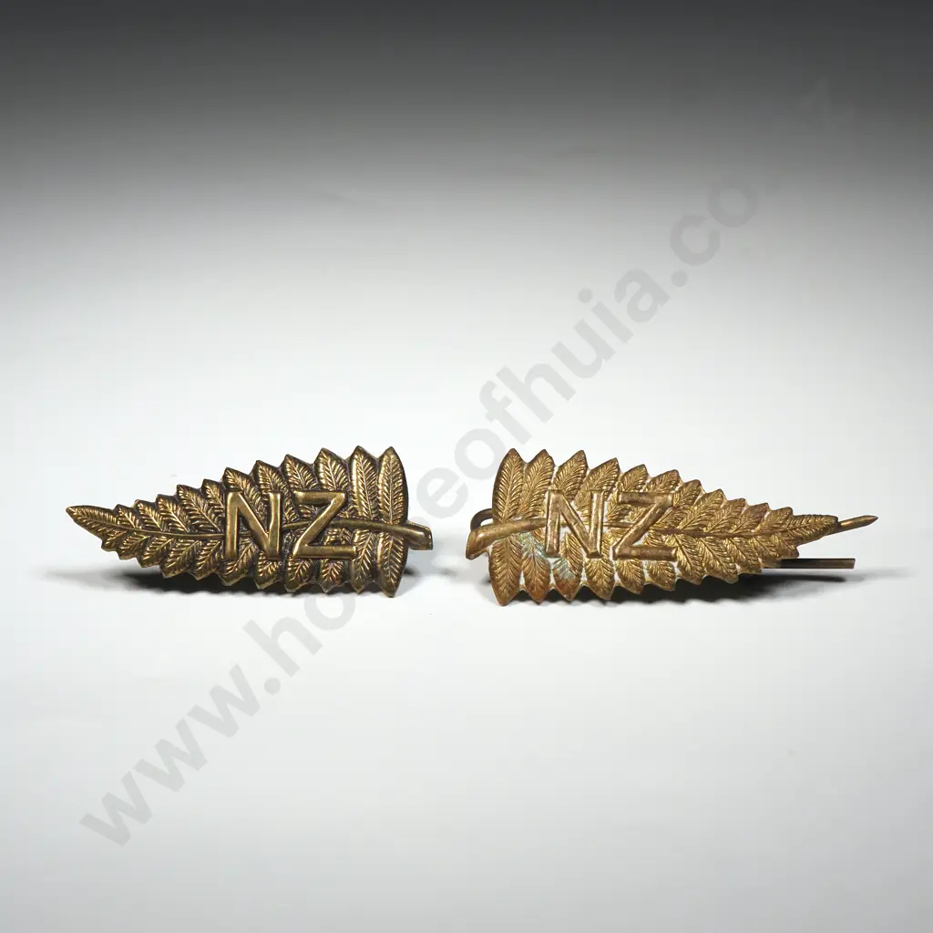 WW1 Pair of New Zealand Fern Collar Tabs Image 1++