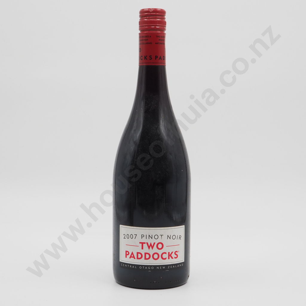  Two Paddocks Pinot Noir 2007 Image 1++