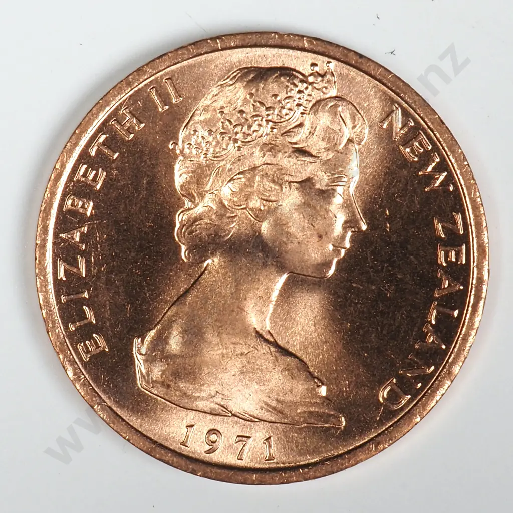 50 X 1971 BRILLIANT UNCIRCULATED 1 CENT COINS Fifty 1971 brilliant uncirculated one cent coins, being the circulation type ( 7 in the date having a serif or downward stroke ). The coins found in uncirculated and proof sets have a normal 7. C.C.V. $500. Please be aware that although these are directly from the mint there may be the odd spot or blemish. Image 1++