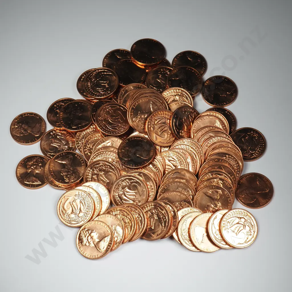 100 X 1982 UNC 2 CENTS COINS, C.C.V. $300 Image 1++