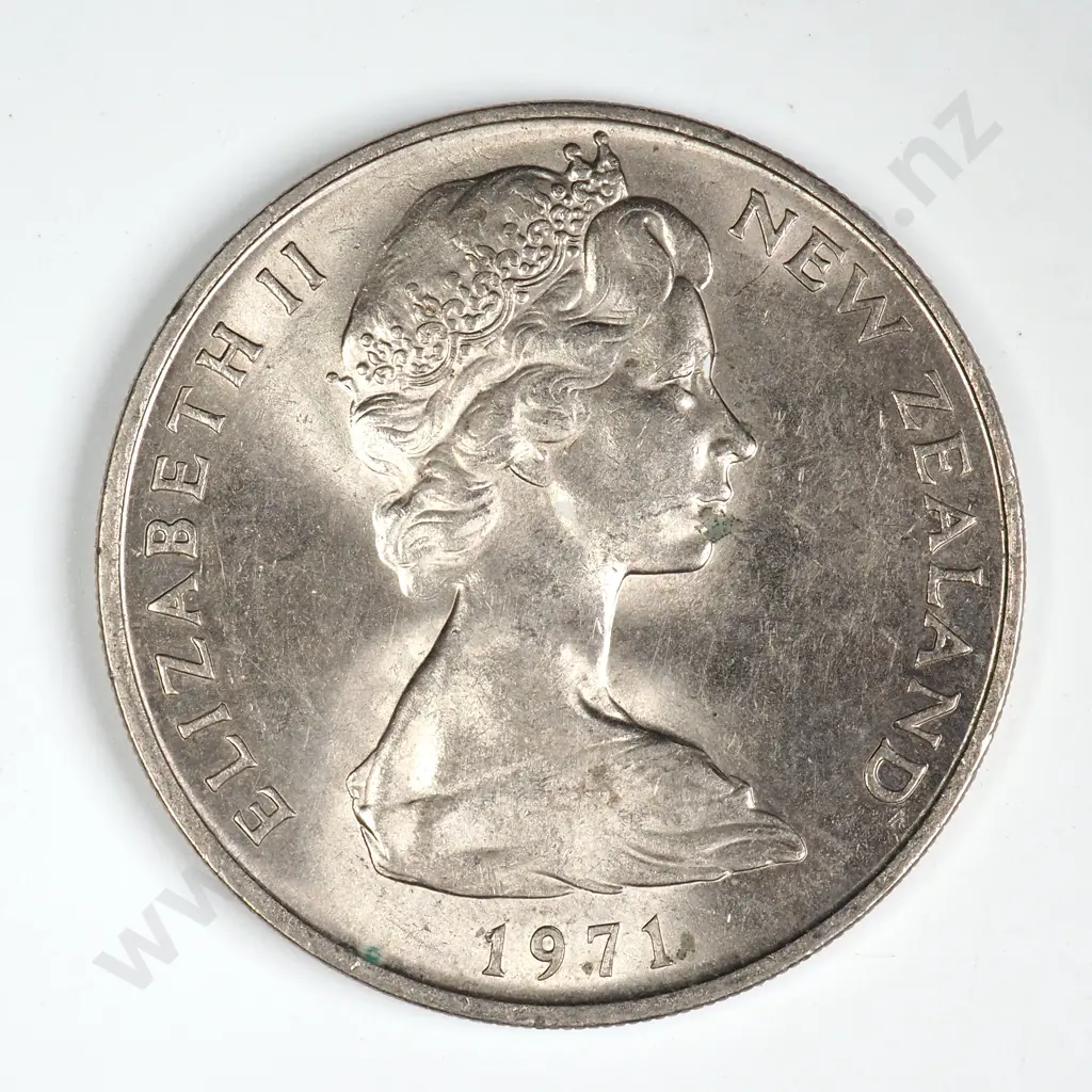 10 X 1971 BRILLIANT UNCIRCULATED 20 CENTS COINS Ten 1971 brilliant uncirculated twenty cents coins, being the circulation type ( 7 in the date having a serif or downward stroke ). The coins found in uncirculated and proof sets have a normal 7. C.C.V. $800. Please be aware that although these are directly from the mint there may be the odd spot or blemish. Image 1++