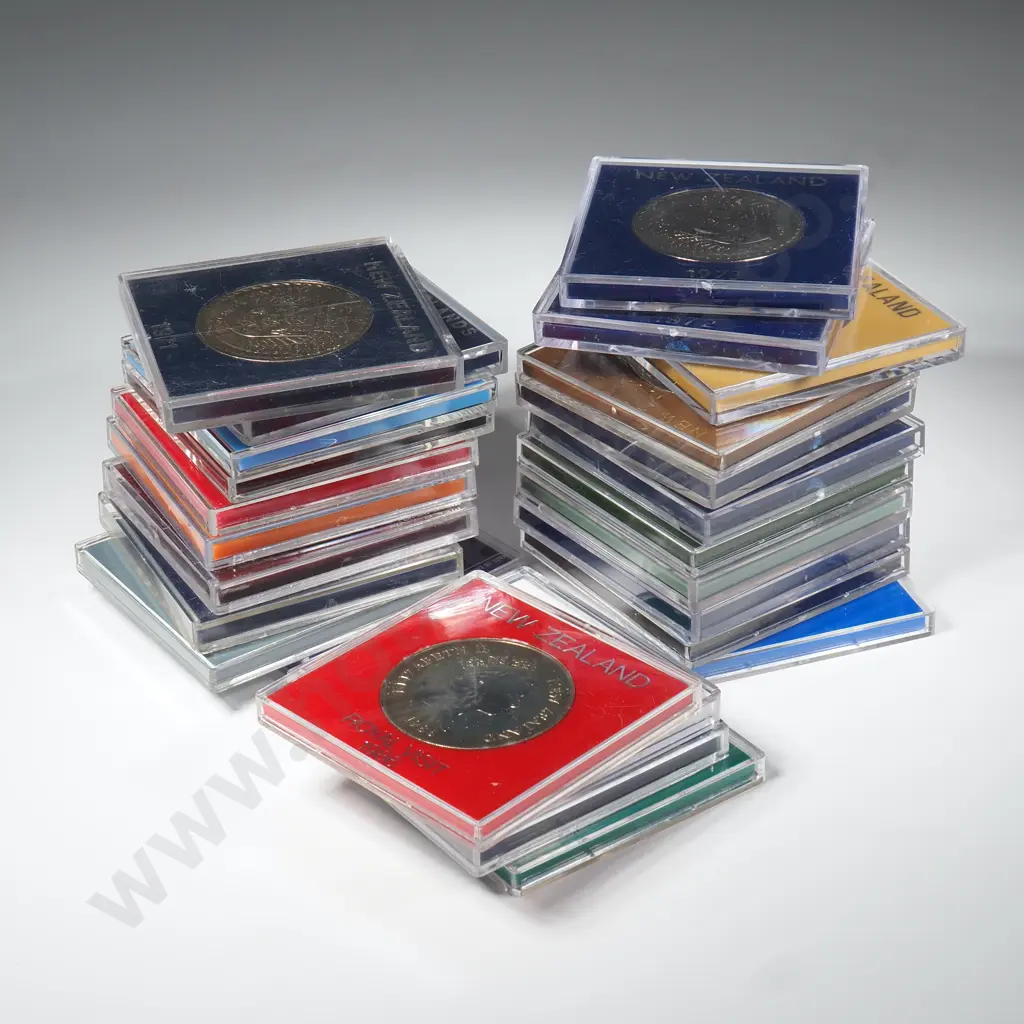 25 X LARGE SIZE CASED $1 UNC COINS COMPLETE SET FROM 1967 TO 1988, THE CASES IN NICE CONDITION Image 1++