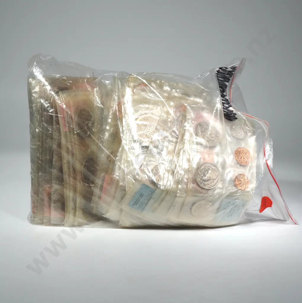 57 X UNCASED UNC & POLISHED COIN SETS – 1967 X 16 PINK LABEL, 1967 X 2 BLUE LABEL, 1968 X 11 PINK LABEL, 1967 X 2 BLUE LABEL, 1969 X 8 PINK LABEL, 1969 X 2 BLUE LABEL, 1970 X 7 PINK LABEL, 1971, 1978 X 2, 1981, 1983, 1986, 1987 Image 1++