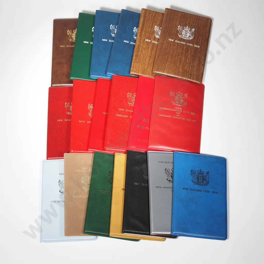 20 X UNC COIN SETS COMPLETE FROM 1969 TO 1988 – 1969, 1972 & 1973 SUPERIOR Image 1++